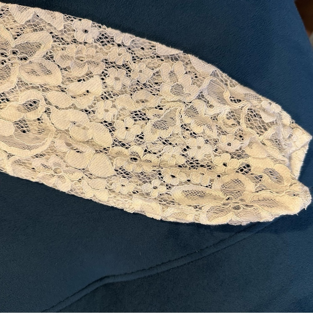 H&M White Lace Long Sleeve Fitted Blouse - Picture 5 of 5